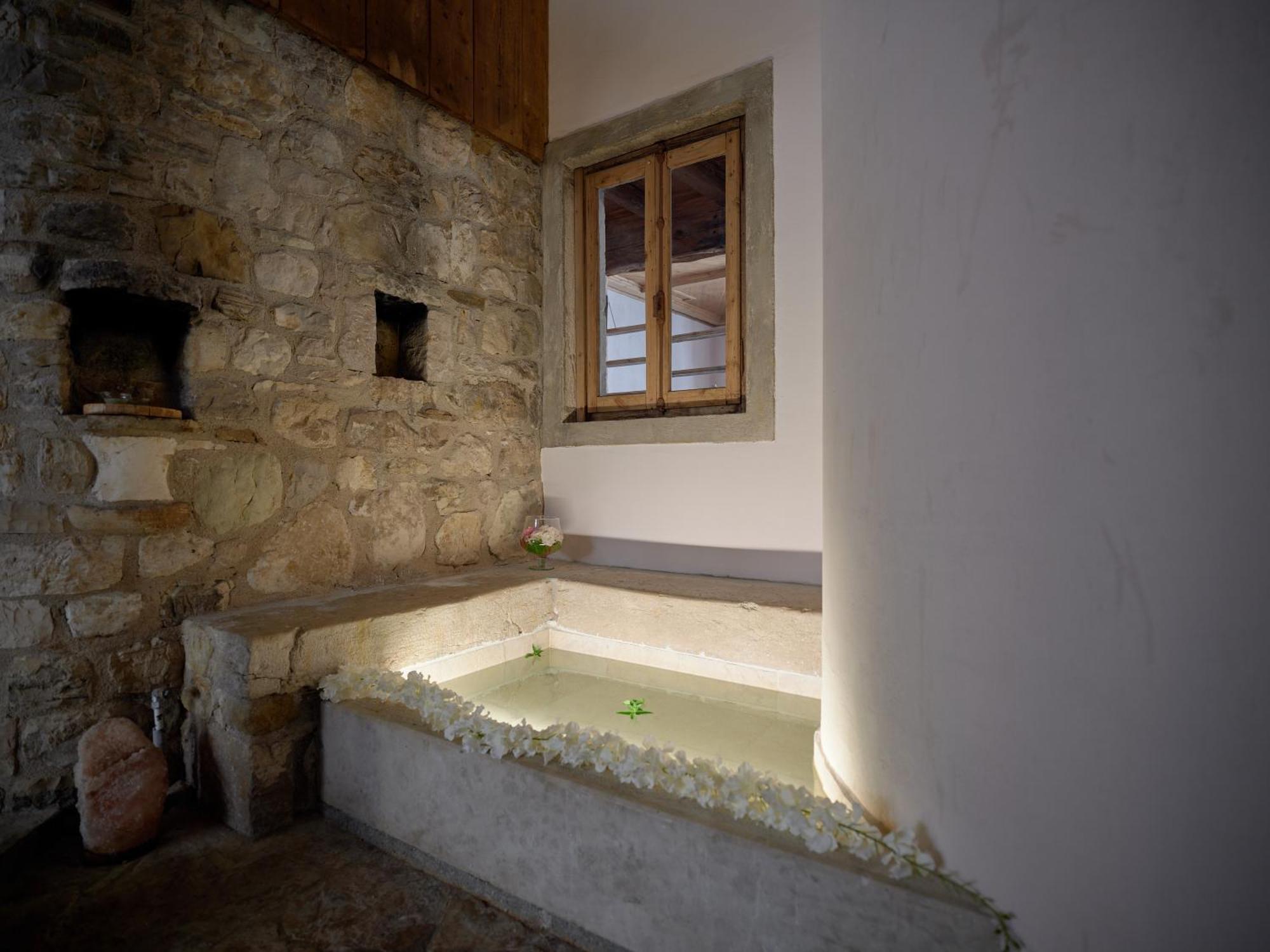 Ai Cadelach Hotel Giulia Revine Lago Zewnętrze zdjęcie