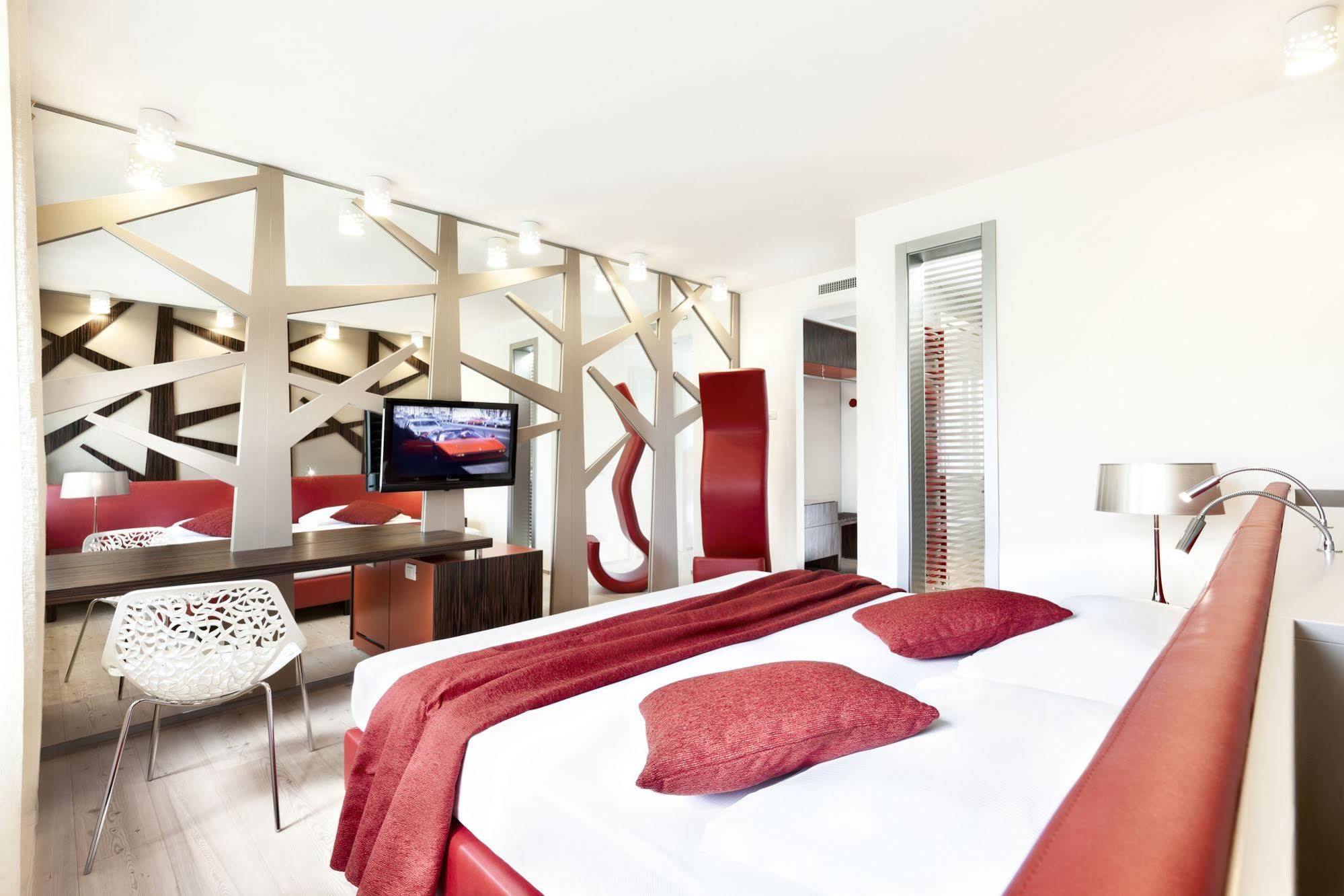 Ai Cadelach Hotel Giulia Revine Lago Zewnętrze zdjęcie